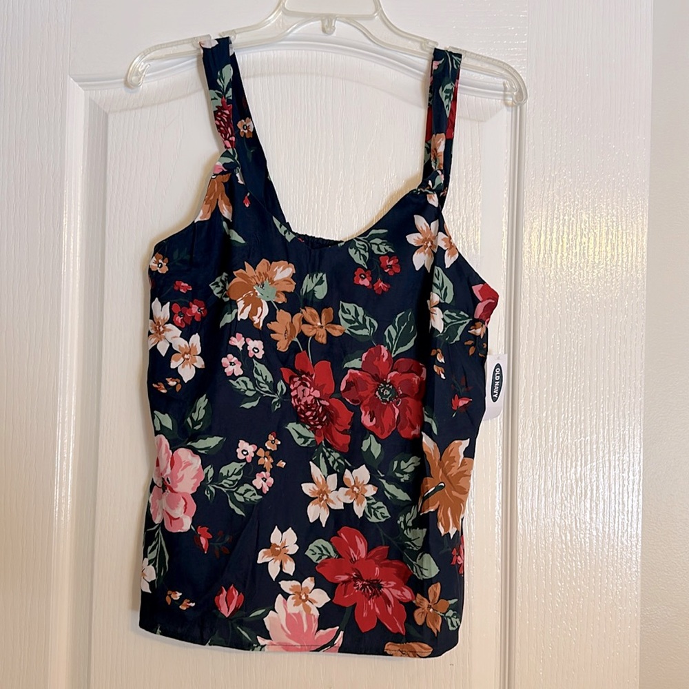 Old Navy women’s summer top size small navy floral print modal / cotton. NWT